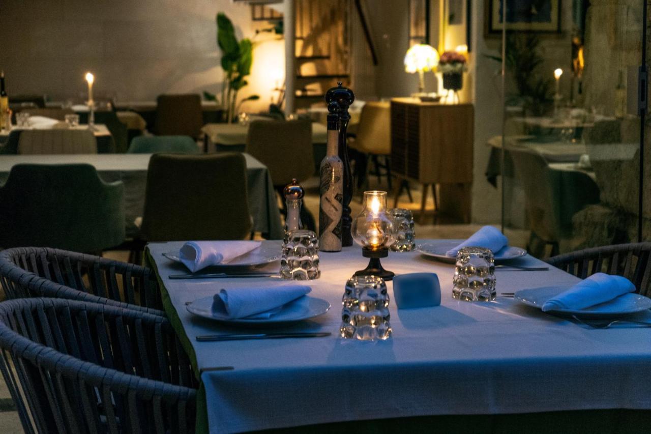 Leonis Restaurant & Rooms Split Bagian luar foto