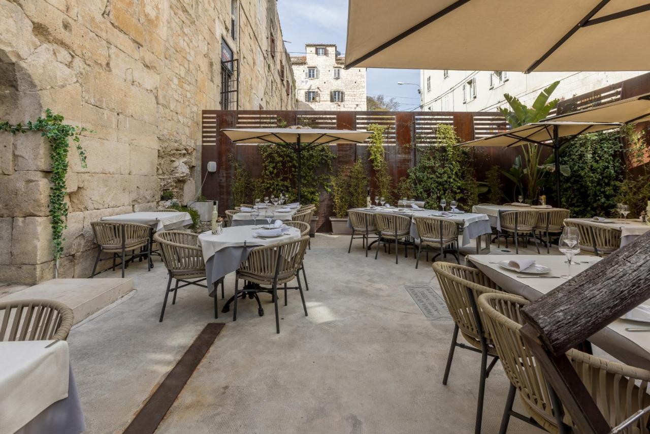 Leonis Restaurant & Rooms Split Bagian luar foto