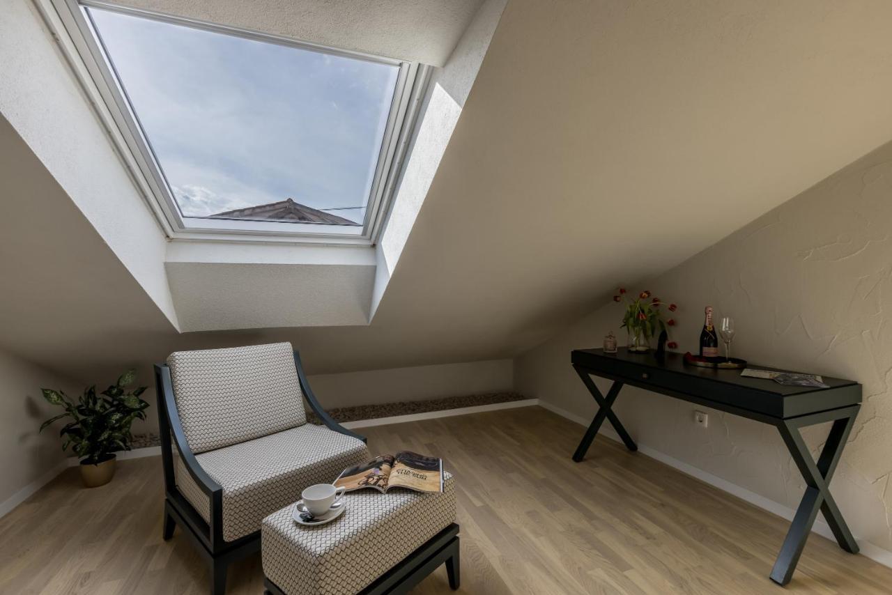 Leonis Restaurant & Rooms Split Bagian luar foto