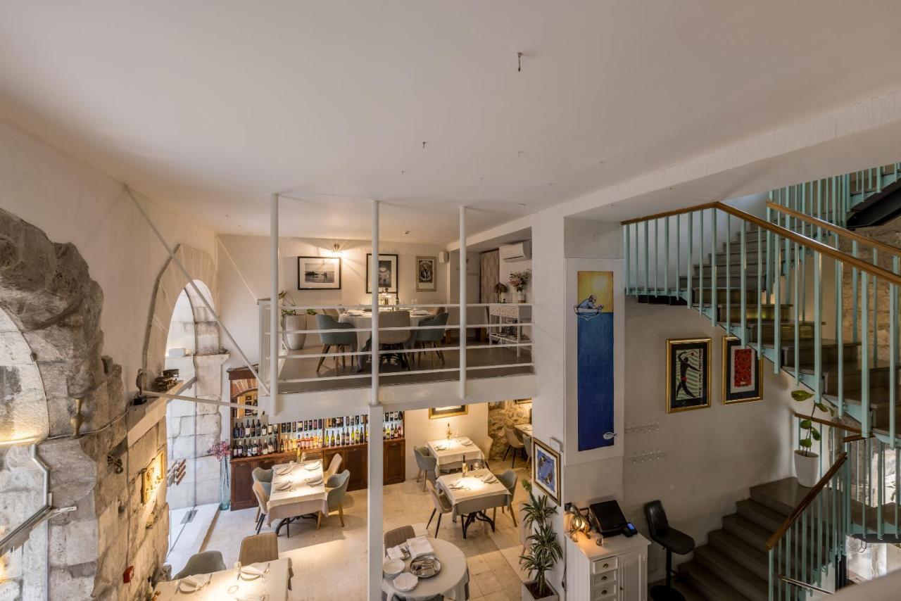 Leonis Restaurant & Rooms Split Bagian luar foto